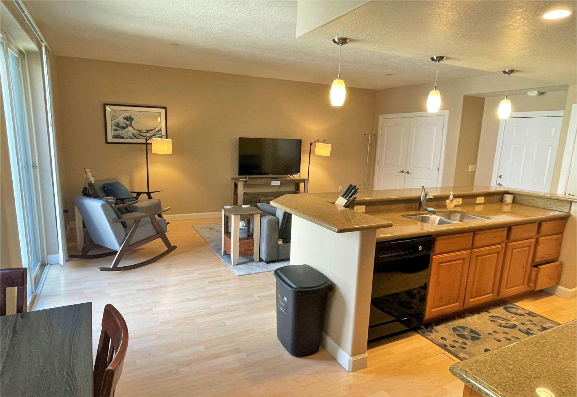 1-Bedroom Condo In The Heart Of The City ソルトレイクシティ エクステリア 写真