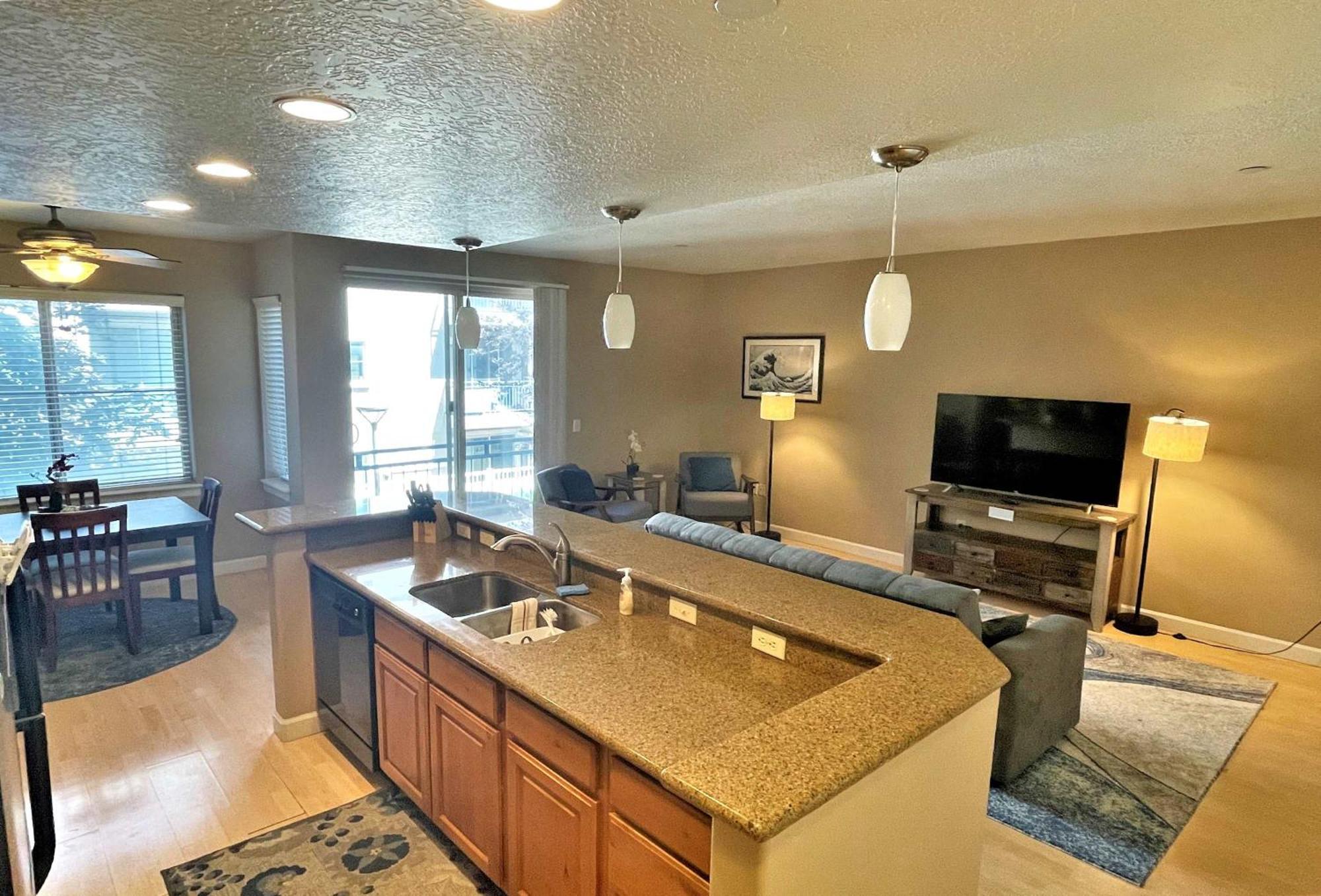 1-Bedroom Condo In The Heart Of The City ソルトレイクシティ エクステリア 写真