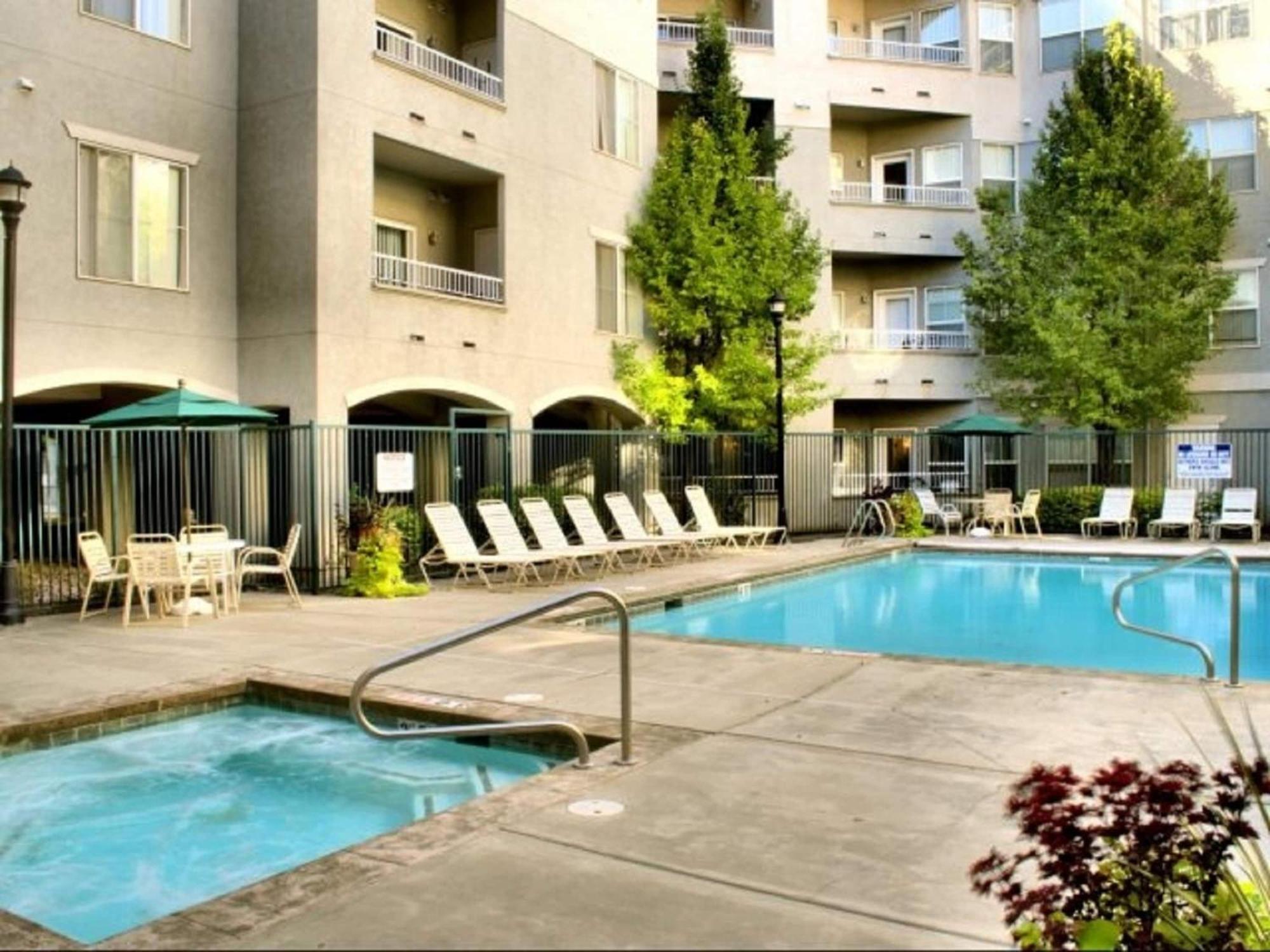 1-Bedroom Condo In The Heart Of The City ソルトレイクシティ エクステリア 写真